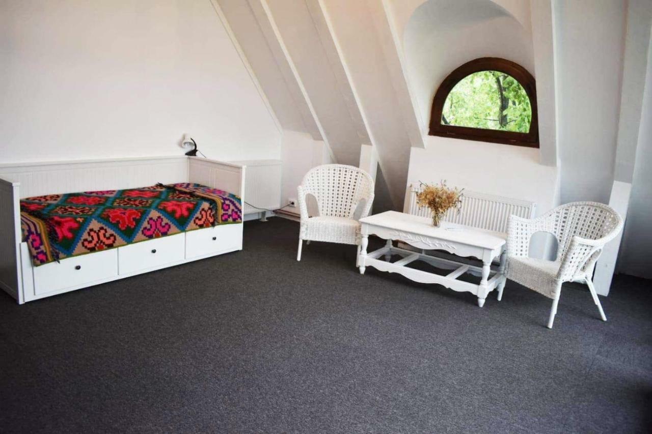 Casa Thea Cheile Nerei Hotel Socolari ภายนอก รูปภาพ